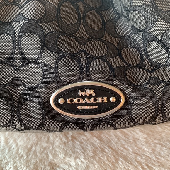 Coach bag. - Picture 6 of 14
